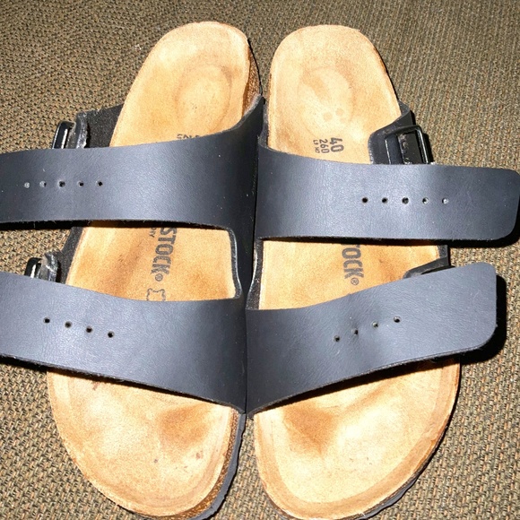 Birkenstock Shoes - Birkenstocks Arizona size 9 (EU40)
